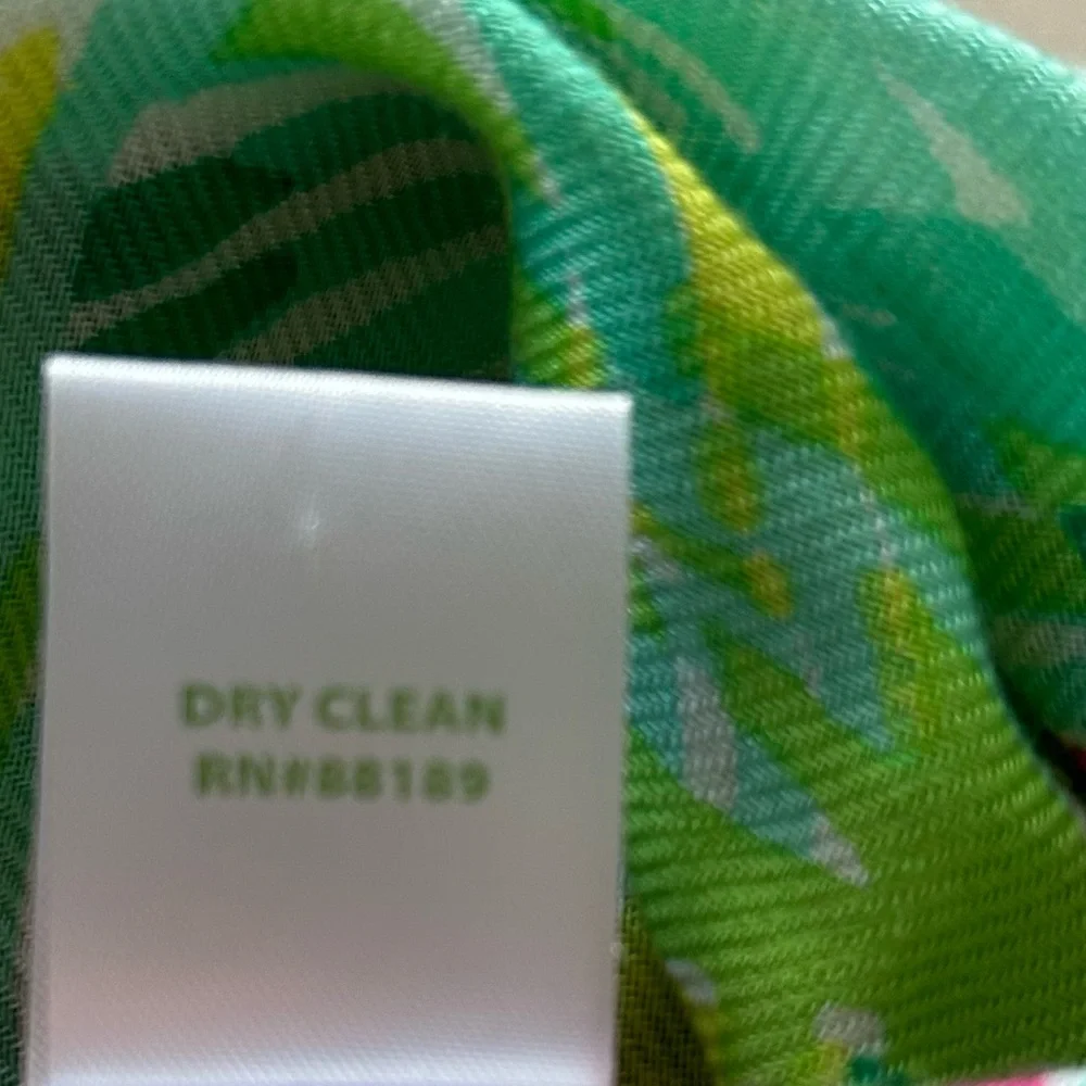 Lilly Pulitzer Murfee Tropical Storm Scarf with Hot Pink Fringe - Rare 2015 - Picture 11 of 11